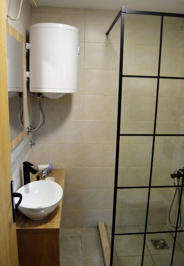 מוקרה גורה Apartment Mateja מראה חיצוני תמונה
