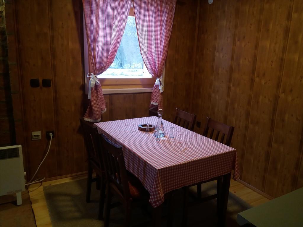 מוקרה גורה Apartment Mateja מראה חיצוני תמונה