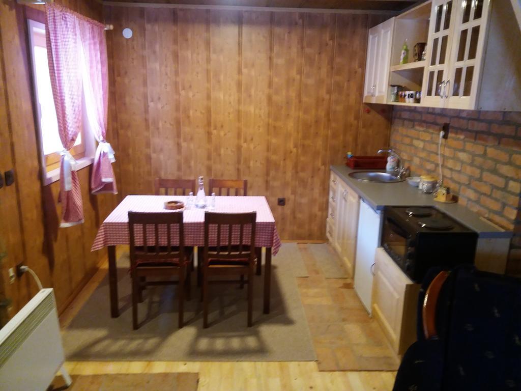 מוקרה גורה Apartment Mateja מראה חיצוני תמונה